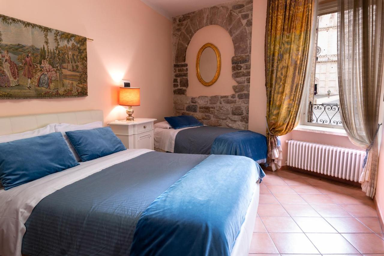 Apartment Assisi Cattedrale Luaran gambar