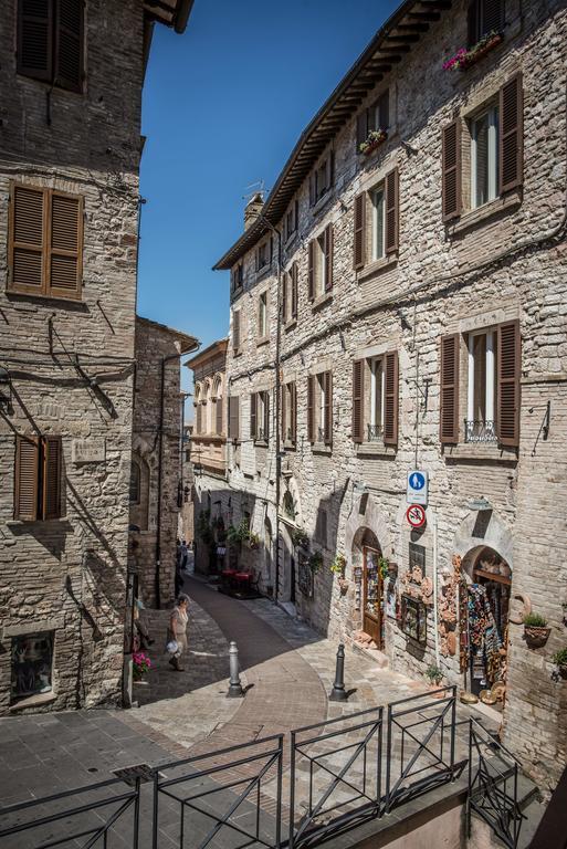 Apartment Assisi Cattedrale Luaran gambar